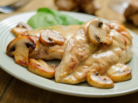 دجاج بالفطر